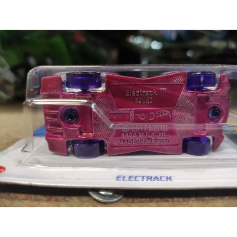 Машинка "Hot wheels: ELECTRACK" (оригінал) Комбінований Фіолетовий (205688)