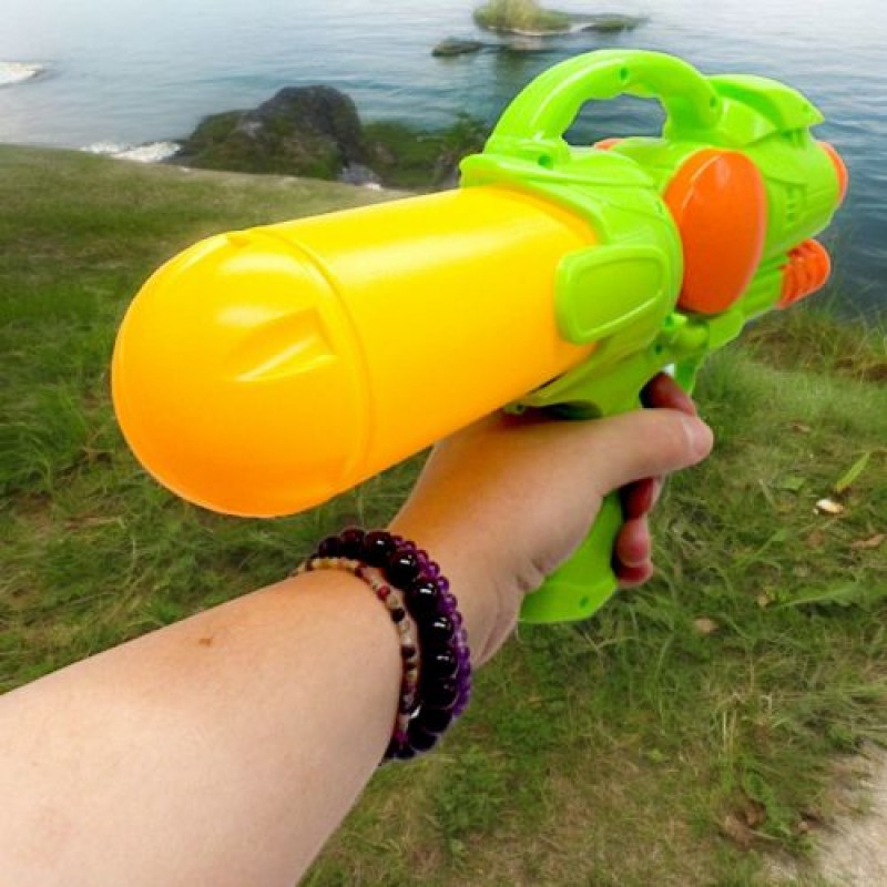 Водний пістолет з накачуванням, 32 см (зелений) Пластик Різнобарв'я (240930)