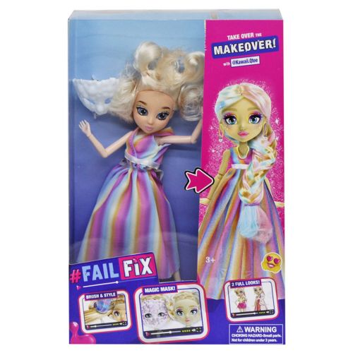 Уцінка. Ляльковий набір "FailFix" - Немає в комплекті: підставка для ляльки, аксесуари, туфельки, дві крейди для макіяжу, однієї маски та гребінець. (216009)